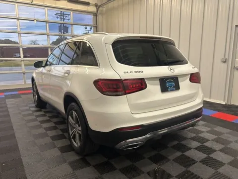 More photos of 2022 Mercedes-Benz GLC 300 at Candy Cars, NY