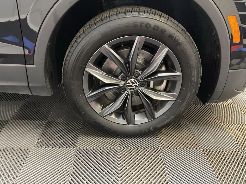 2023 Volkswagen Tiguan SE - Photo 23