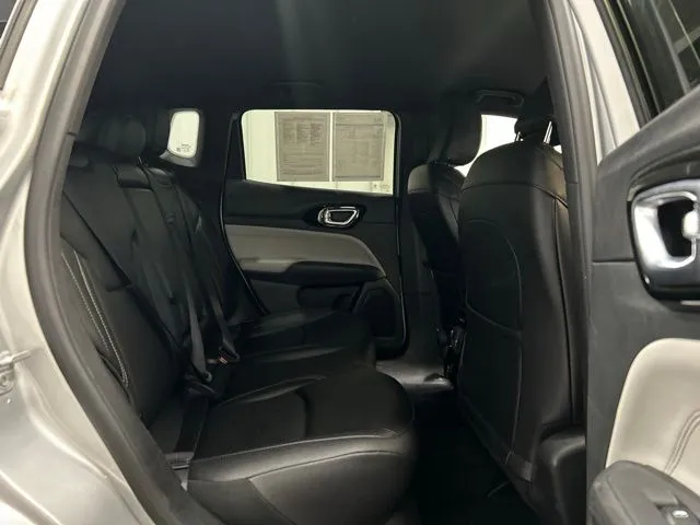 2025 Jeep Compass Limited - Photo 17