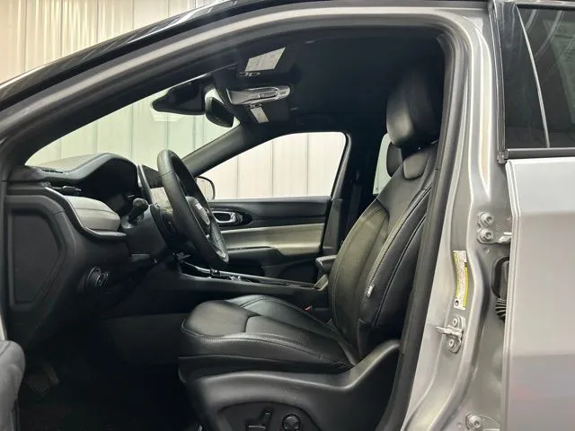 2025 Jeep Compass Limited - Photo 10