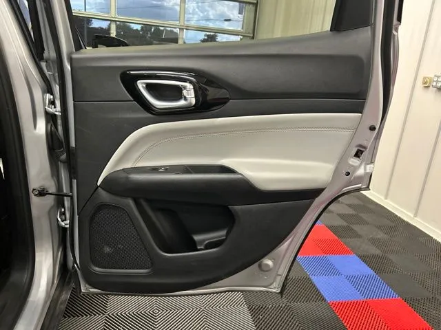 2025 Jeep Compass Limited - Photo 16
