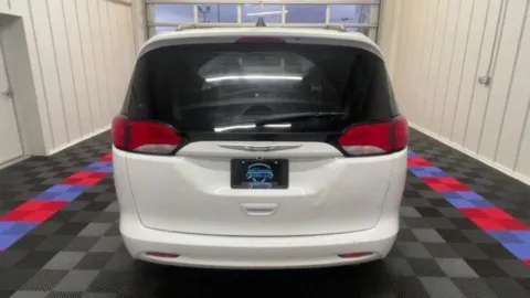 More photos of 2021 Chrysler Voyager LXI at Candy Cars, NY