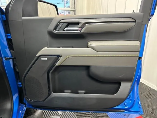 2025 Chevrolet Silverado 1500 ZR2 - Photo 17