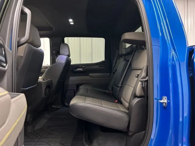 2025 Chevrolet Silverado 1500 ZR2 - Photo 12