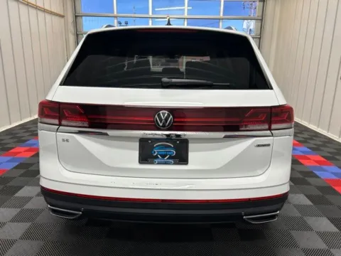 More photos of 2024 Volkswagen Atlas 2.0T SE at Candy Cars, NY