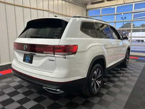 Another view of 2024 Volkswagen Atlas 2.0T SE for sale in Syracuse, NY at Candy Cars