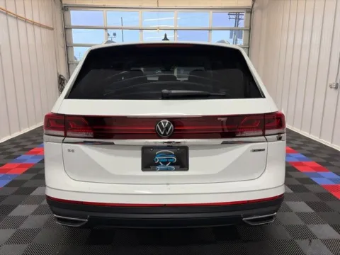More photos of 2024 Volkswagen Atlas 2.0T SE at Candy Cars, NY