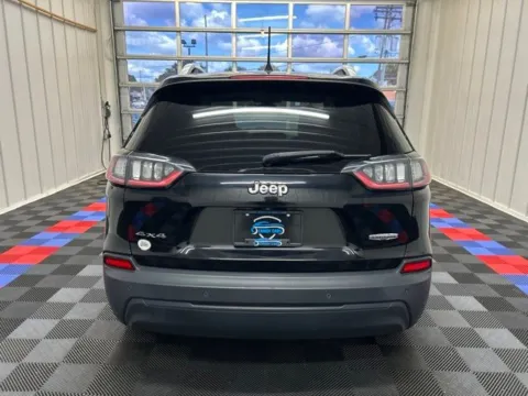 More photos of 2019 Jeep Cherokee Latitude Plus at Candy Cars, NY