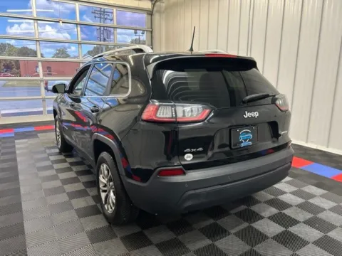 More photos of 2019 Jeep Cherokee Latitude Plus at Candy Cars, NY