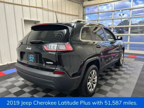Another view of 2019 Jeep Cherokee Latitude Plus for sale in Syracuse, NY at Candy Cars