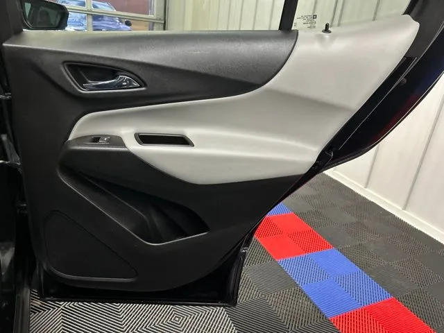 2022 Chevrolet Equinox LS - Photo 16