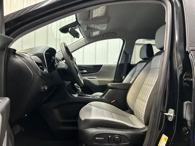 2022 Chevrolet Equinox LS - Photo 10