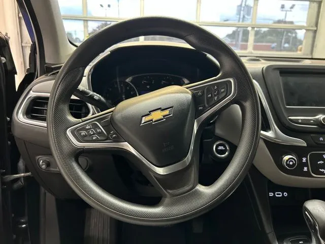 2022 Chevrolet Equinox LS - Photo 23