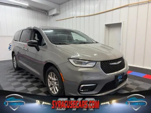 Gray 2025 Chrysler Pacifica Select for sale in Syracuse, NY
