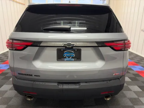 More photos of 2023 Chevrolet Traverse RS at Candy Cars, NY