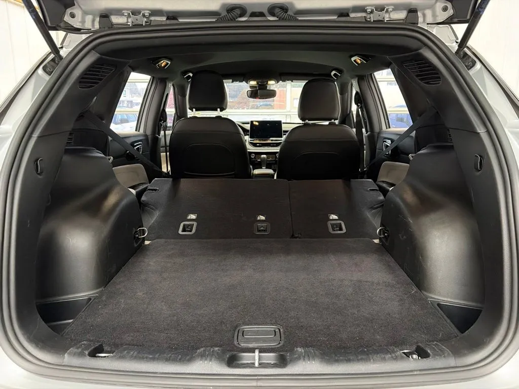 2025 Jeep Compass Limited - Photo 17