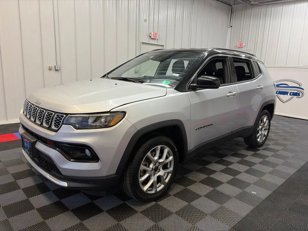 2025 Jeep Compass Limited - Photo 8