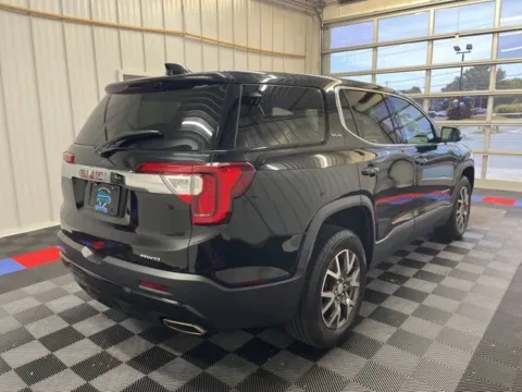 More photos of 2020 GMC Acadia SLE at Candy Cars, NY