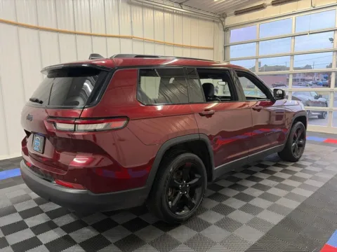 More photos of 2021 Jeep Grand Cherokee L Altitude at Candy Cars, NY