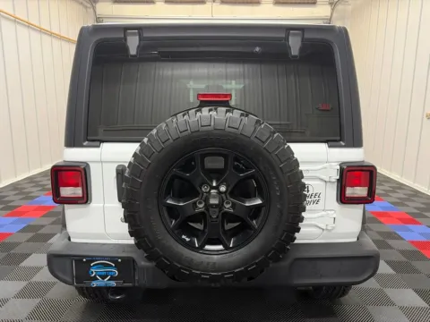 More photos of 2022 Jeep Wrangler Unlimited Willys at Candy Cars, NY
