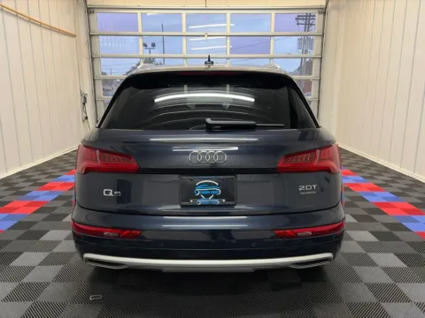 More photos of 2018 Audi Q5 2.0T at Candy Cars, NY