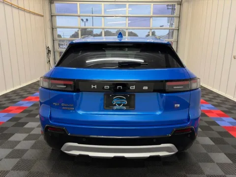 More photos of 2024 Honda Prologue Touring at Candy Cars, NY