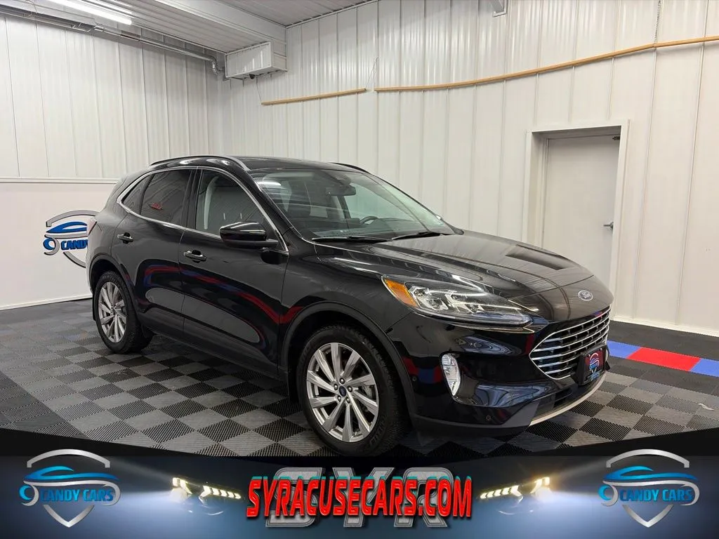 Black 2022 Ford Escape Titanium for sale in Syracuse, NY