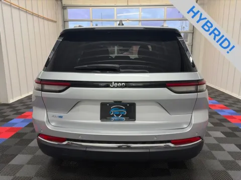 More photos of 2023 Jeep Grand Cherokee 4xe at Candy Cars, NY