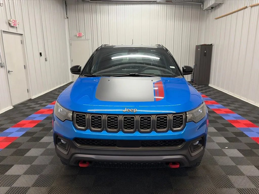 2025 Jeep Compass Trailhawk - Photo 9
