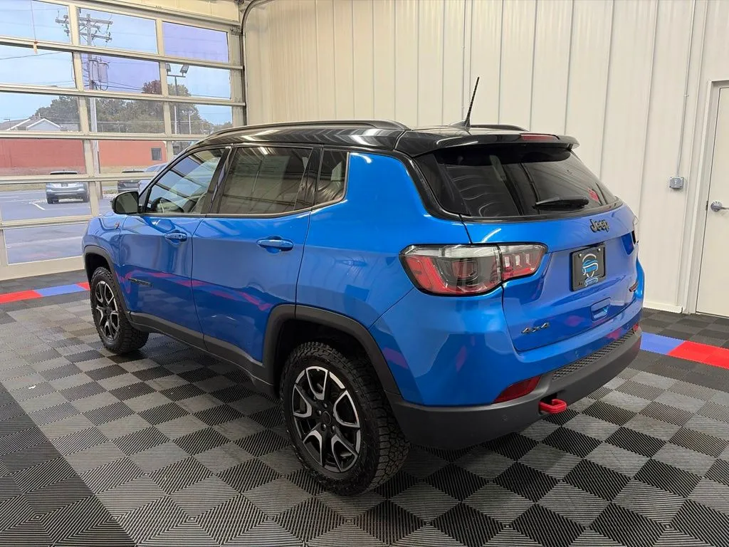 2025 Jeep Compass Trailhawk - Photo 6