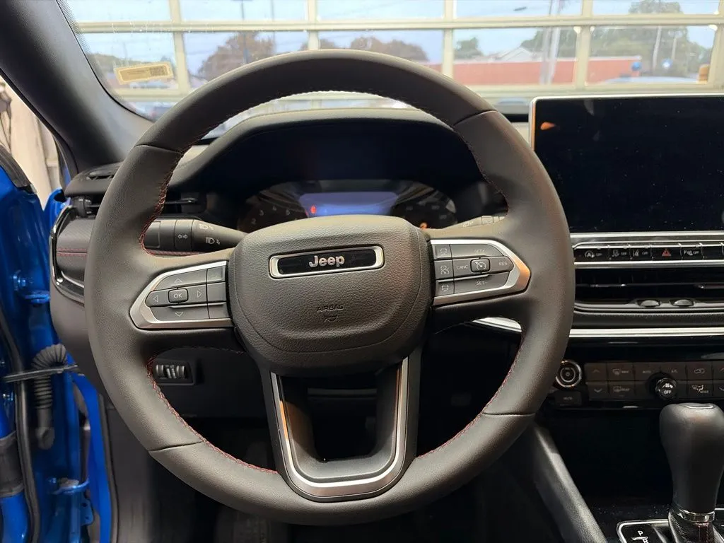 2025 Jeep Compass Trailhawk - Photo 24
