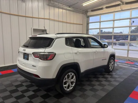 More photos of 2024 Jeep Compass Latitude at Candy Cars, NY