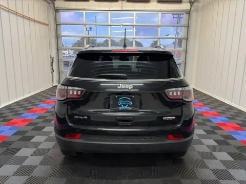 More photos of 2024 Jeep Compass Latitude at Candy Cars, NY
