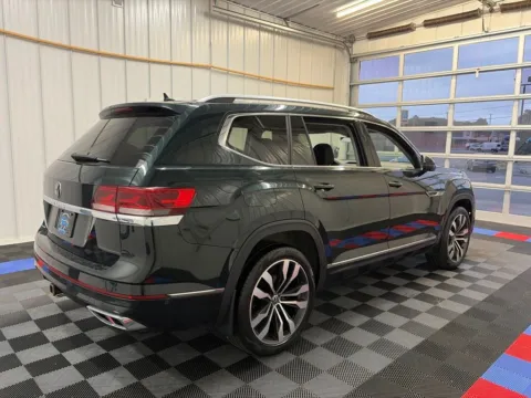 Another view of 2021 Volkswagen Atlas 3.6L V6 SEL Premium R-Line for sale in Syracuse, NY at Candy Cars