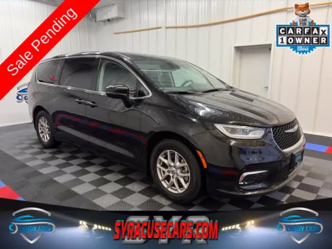 Black 2024 Chrysler Pacifica Touring L for sale in Syracuse, NY