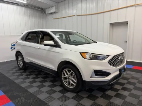 Another view of 2024 Ford Edge SEL for sale in Syracuse, NY at Candy Cars