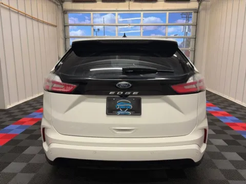 More photos of 2022 Ford Edge at Candy Cars, NY