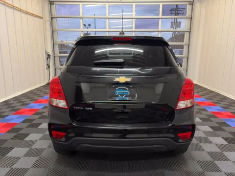 More photos of 2022 Chevrolet Trax LS at Candy Cars, NY