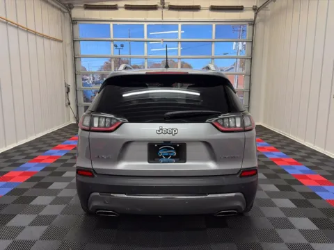 More photos of 2021 Jeep Cherokee Limited at Candy Cars, NY