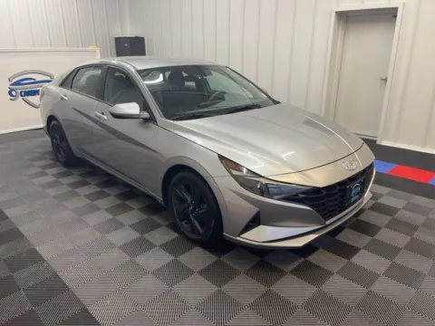 Photos of 2022 Hyundai Elantra SEL for sale in Syracuse, NY at Candy Cars