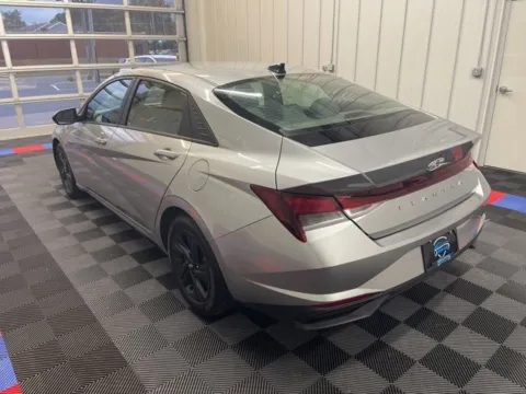 More photos of 2022 Hyundai Elantra SEL at Candy Cars, NY