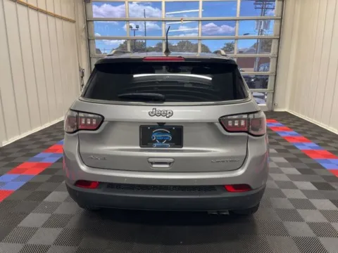 More photos of 2022 Jeep Compass Limited at Candy Cars, NY