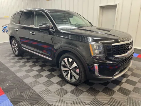 Photos of 2022 Kia Telluride SX for sale in Syracuse, NY at Candy Cars