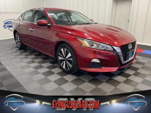 Red 2022 Nissan Altima 2.5 SV for sale in Syracuse, NY