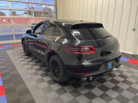More photos of 2018 Porsche Macan at Candy Cars, NY