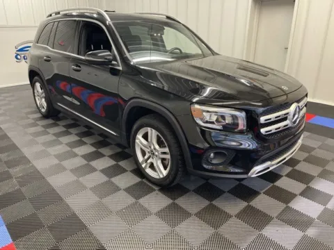 Photos of 2021 Mercedes-Benz GLB 250 for sale in Syracuse, NY at Candy Cars