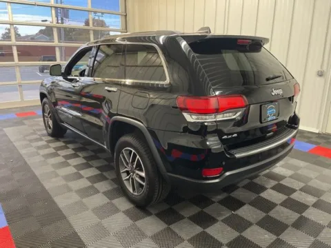 More photos of 2022 Jeep Grand Cherokee WK Limited at Candy Cars, NY