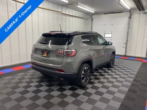 More photos of 2022 Jeep Compass Limited at Candy Cars, NY