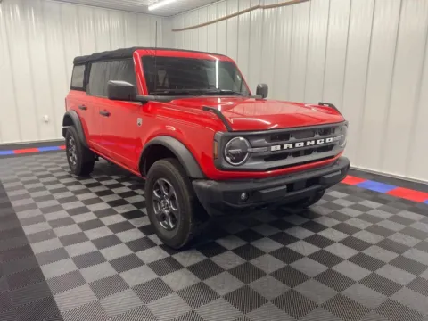 Photos of 2022 Ford Bronco Big Bend for sale in Syracuse, NY at Candy Cars