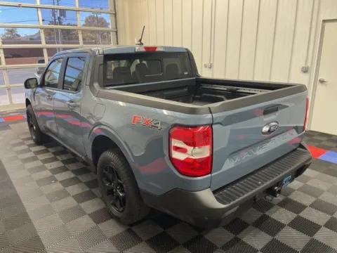 More photos of 2024 Ford Maverick Lariat at Candy Cars, NY